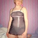 Ravissante jeune femme de Rouen pour une fel baveuse Ravissante jeune femme de Rouen pour une fel baveuse
